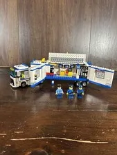 Lego 2014 City Mobile Police Unit 60044 With Mini Figures Figs