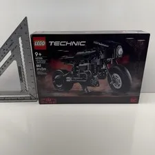 LEGO TECHNIC THE BATMAN BATCYCLE Set 42155 Retired Set Brand New in Box NIB
