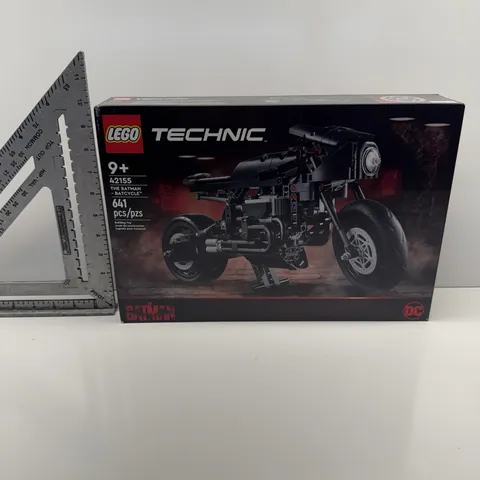 LEGO TECHNIC THE BATMAN BATCYCLE Set 42155 Retired Set Brand New in Box NIB