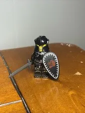 LEGO CMF Evil Knight Minifigure col110 8831 Collectible Series 7 Castle