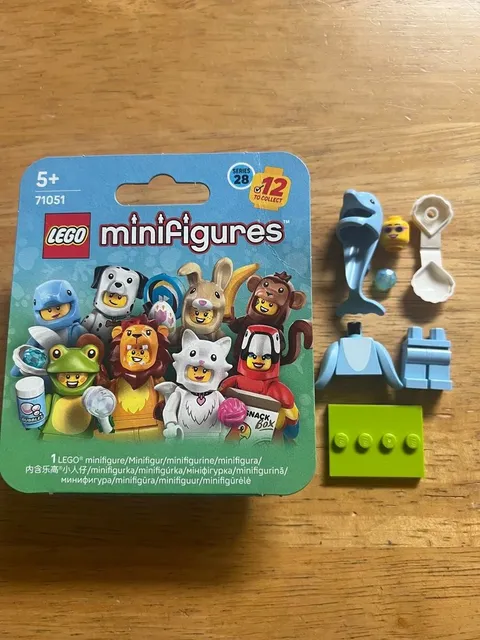 LEGO Minifigure Series 28 71051 Dolphin Costume