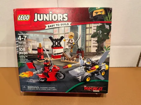 LEGO 10739 Ninjago Juniors Shark Attack Lloyd Kai Great White Motorcycle SEALED