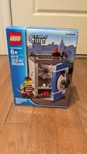 New LEGO CITY 40110 Coin Bank NISB