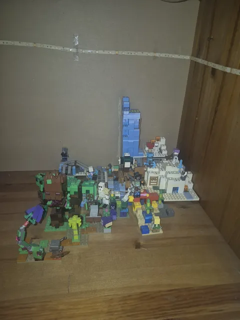 LEGO Minecraft Bulk Lot Mixed Builds, Parts & Pieces, Moc ice biome, some dust