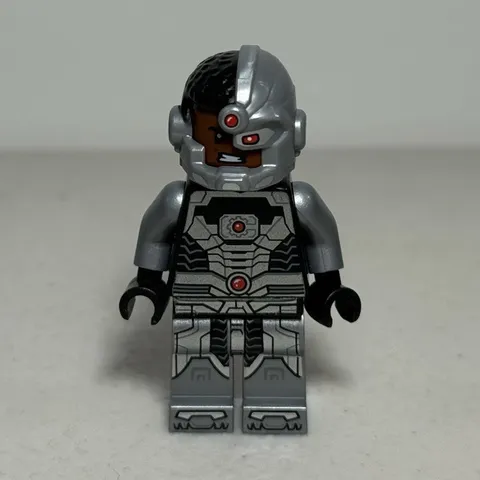 LEGO Cyborg Minifigure Silver Gray Robot/Cyborg Figure with Helmet