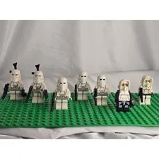 LEGO Snowtrooper Minifigures - 7ct - SW0568 (2), SW0115 (3), & SW0505 (2)