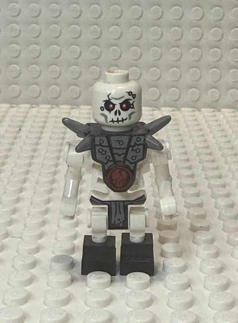 LEGO Ninjago Krazi Skeleton Minifigure njo021 Spiked Armor Set 2259 2507 2509