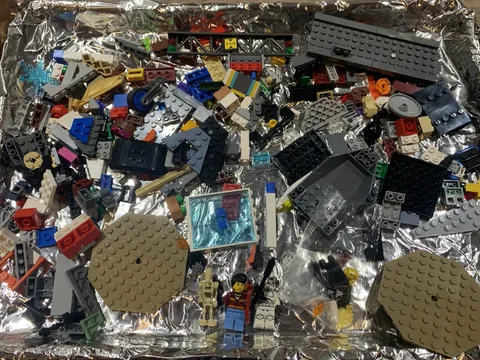 LEGO Lot Includes Minifigures Bricks Parts Collection Star Wars Building Bulk F