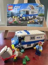LEGO City Police Money Transporter 60142 138pcs 2017 w/ Box Minifigs