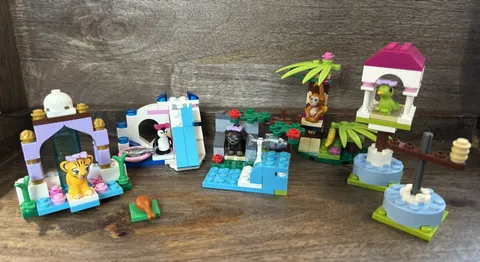 5 Lego Friends Set Tiger 41042 Parrot 41024 Monkey 41045 Bear 41046 Penguin41043