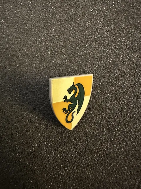 LEGO Triangle Dragon Knight Shield (Gold & Green) - Castle - Kingdoms - New