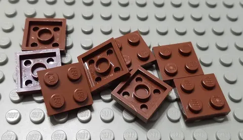 LEGO New Lot of 8 Reddish Brown 2x2 Plate Pieces Creator Castle