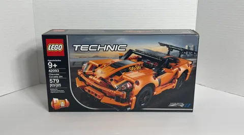 LEGO 42093 Technic: Chevrolet Corvette ZR1 Model Car *Retired Set* Brand New!