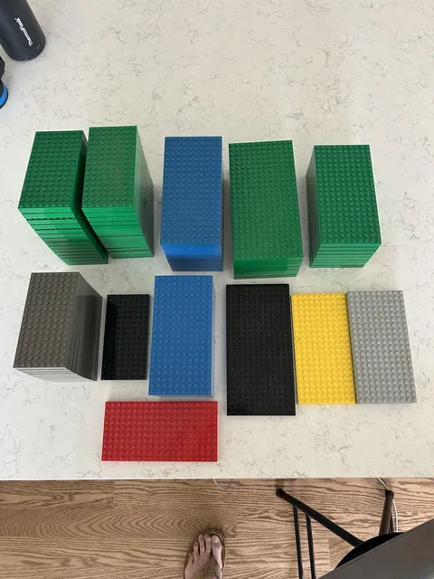 LEGO Thick Base plate Lot  Huge 60 pieces 30072 12x24 700e02 10x20 4204 8x16