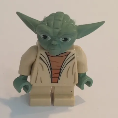 LEGO Star Wars Yoda Minifigure Green Head w/ Tan Robe Plastic Figure