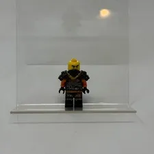 LEGO Ninjago Cole Minifigure Hunted Resistance Robes Shoulder Armor