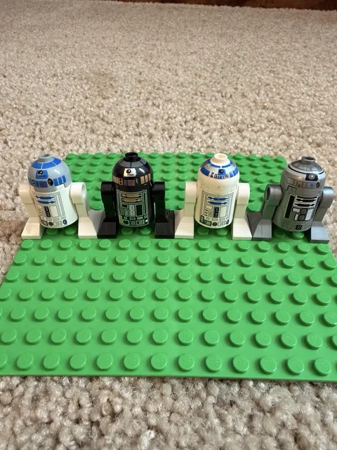 LEGO Star Wars R2-D2 Astromech Droid Minifigure Lot of 4 - White/Gray/Black