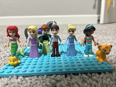 Lego Friends: Disney Princess Minifigure Minidoll Lot: Ariel, Frozen, Cinderella