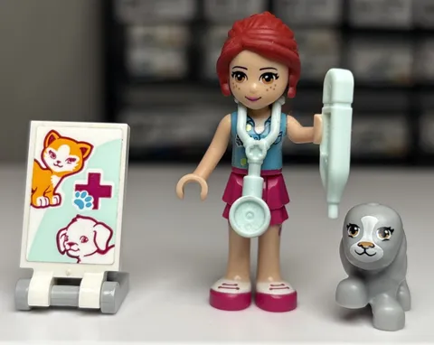 LEGO Friends Mia Minifigure Frnd0098 41085 Vet Clinic Mini Doll frnd098 Animal