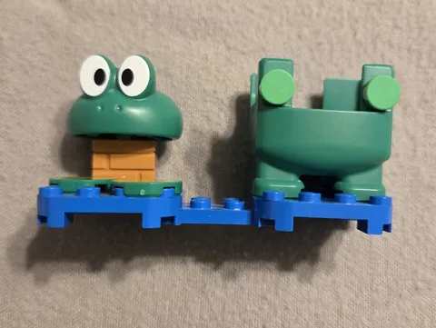 LEGO Super Mario Power-Up Pack 71392 Green Frog Complete Retired No Box Or Instr