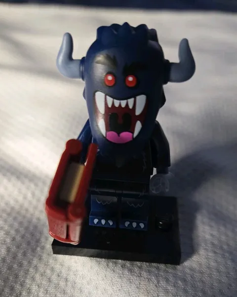 LEGO Collectible Minifigure Series 27 Bogeyman (71048) Complete 