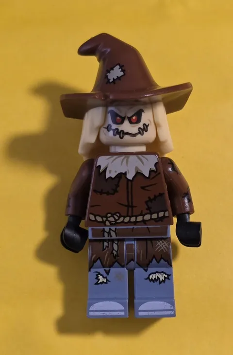 LEGO Scarecrow Minifigure - 70913 DC Batman Superheroes Fearful Face-off