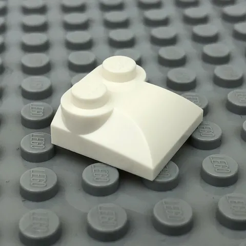 LEGO 47457 White Slope, Curved 2 x 2 x 2/3 W/ Two Studs & Curved Sides (x1)