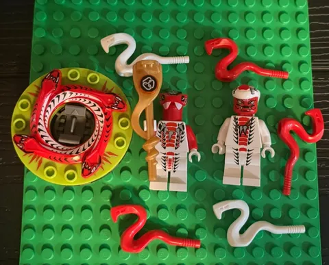 Lego Ninjago Fang Suei  NJO0036 & Snappa NJO0035 Minifigures! And Spinner!