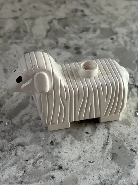 LEGO Duplo Minifigures White Sheep with Black Eyes Farm Animal Figure