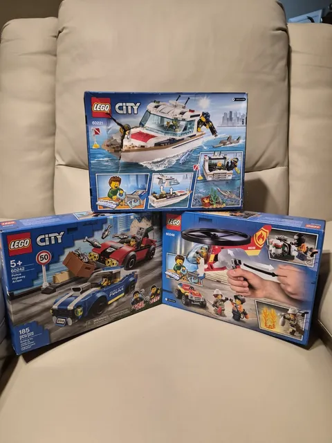 LEGO City Lot 3 Sets 60221 Diving Yacht 60242 Highway Arrest 60248 Helicopter