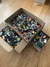 5 Pounds of Bulk Legos. 5 Pounds of random Bricks from Bin. USED. 5 lbs