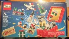 LEGO Seasonal Christmas Build-Up 40222 250pcs 24-in-1 Ages 7+ Box