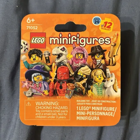 SEALED LEGO Minifigures Series 29 Blind Box “Mysterious Ronin” (Lloyd)