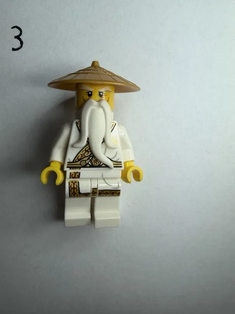 Lego 1x njo180 Sensei Wu Gold Trimmed Outfit Secret World Near Mint Ninjago