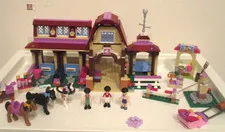 LEGO Friends: Heartlake Riding Club 41126 & Stephanie's Horse Carriage 10726