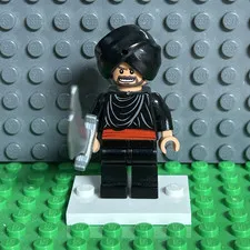 LEGO Indiana Jones Minifigure Cairo Swordsman w/sword