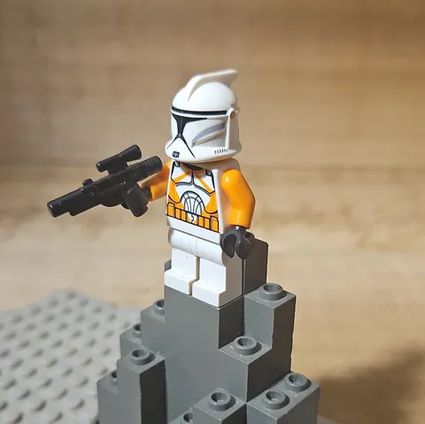 LEGO Plastic Star Wars Minifigure Clone Trooper White/Orange Armor w/ Blaster