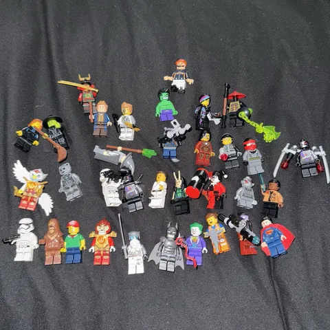 LEGO MINI-FIG LOT  34 FIGURES PEOPLE STAR WARS MARVEL BATMAN SUPERMAN HULK JOKER