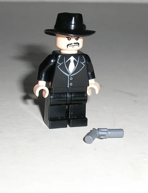 LEGO Indiana Jones Temple of Doom SHANGHAI GANGSTER w/ Moustache Minifigure 7682