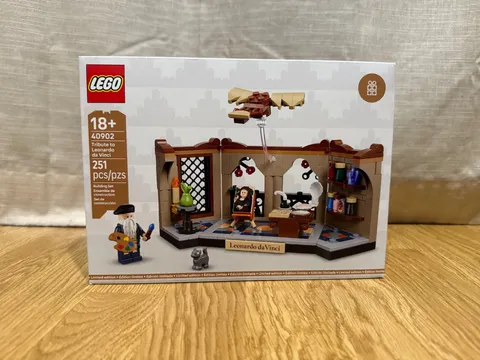LEGO GWP Set 40902 Tribute To Leonardo Da Vinci Brand New
