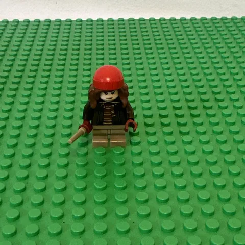 LEGO Harry Potter Genuine Minifigure Hermione Granger hp460 Medium Legs 76418