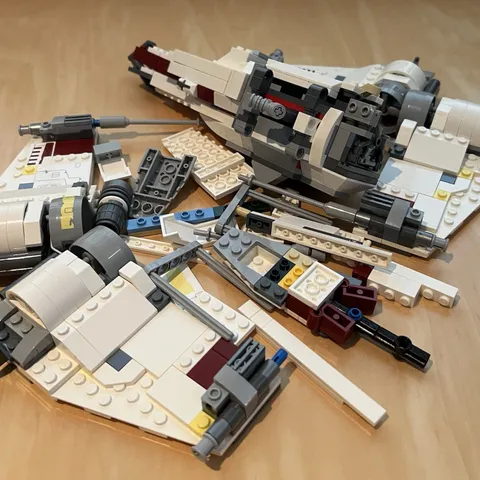 LEGO X-wing Starfighter 75218 Star Wars A New Hope Incomplete No Minifigures