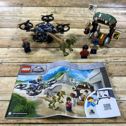 LEGO Jurassic World: Dilophosaurus on the Loose (75934) 100% COMPLETE