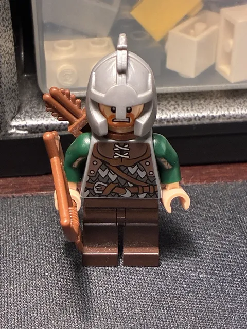 Lego Rohan Soldier - Minifigure Lord of the Rings The Hobbit LOTR 9471 With Bow