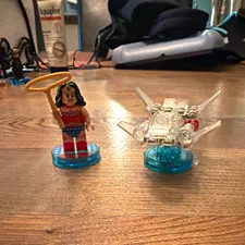LEGO Dimensions Wonder Woman Minifigure w/ Lasso 3pc Limited Edition 71209