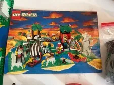 LEGO Pirates 6278 Enchanted Island Set w/ Manual & Minifigs