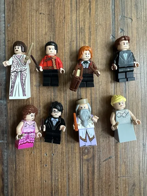 LEGO Complete Set of Harry Potter Minifigures from Hogwarts Clock Tower (75948)