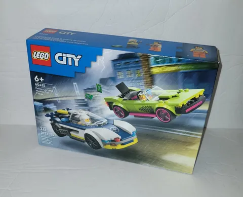 LEGO City 60415 POLICE and MiUSCLE CAR CHASE Mini Fig 6+ New Sealed 2024 213 Pcs