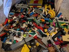 7+ pounds bulk LEGO lot - many gears and moving parts plus random assortment
