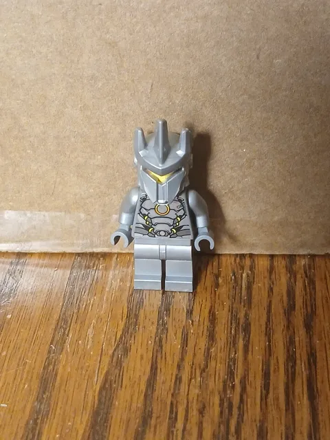 Lego ow010 Reinhardt Wilhelm - Minifigure - Overwatch - With 5 spike Helmet